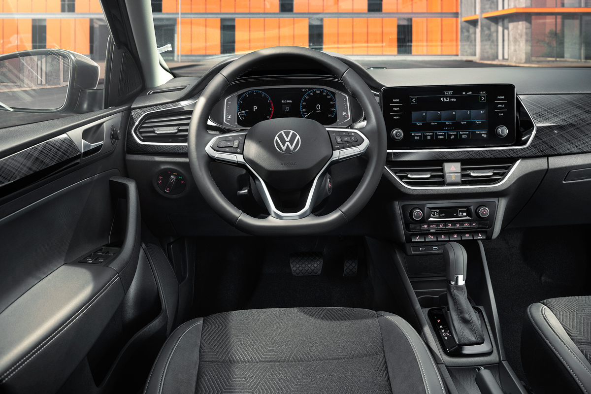 Volkswagen Polo с пакетом Спорт: объявлены цены — Авторевю